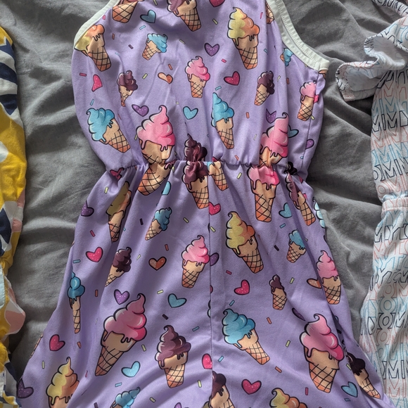 3PCS LOT - Girls Rompers 5t-6 - Picture 9 of 11